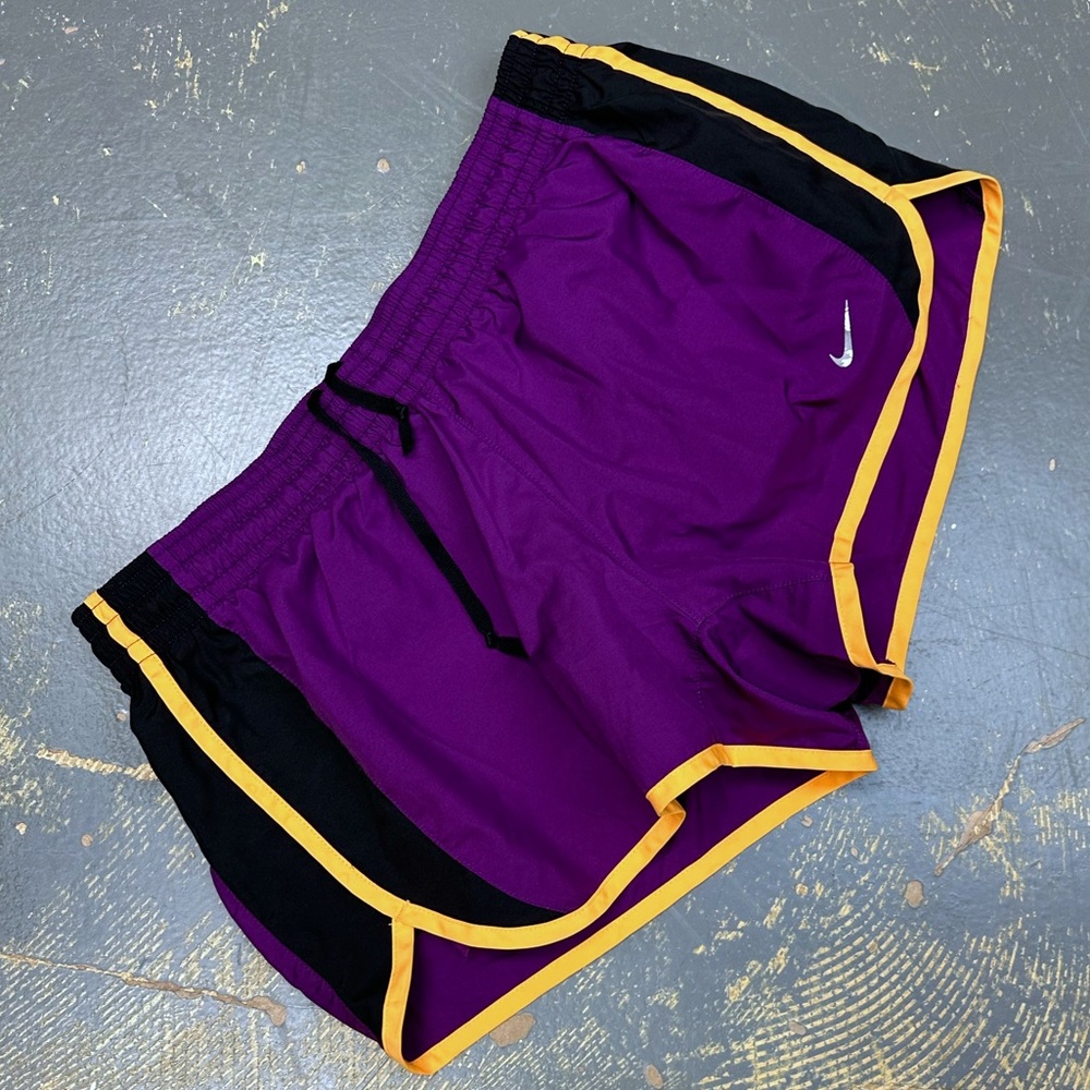 Nike 2 in 1 Compression Running Shorts 613542-519 Medium Purple Black Fitness